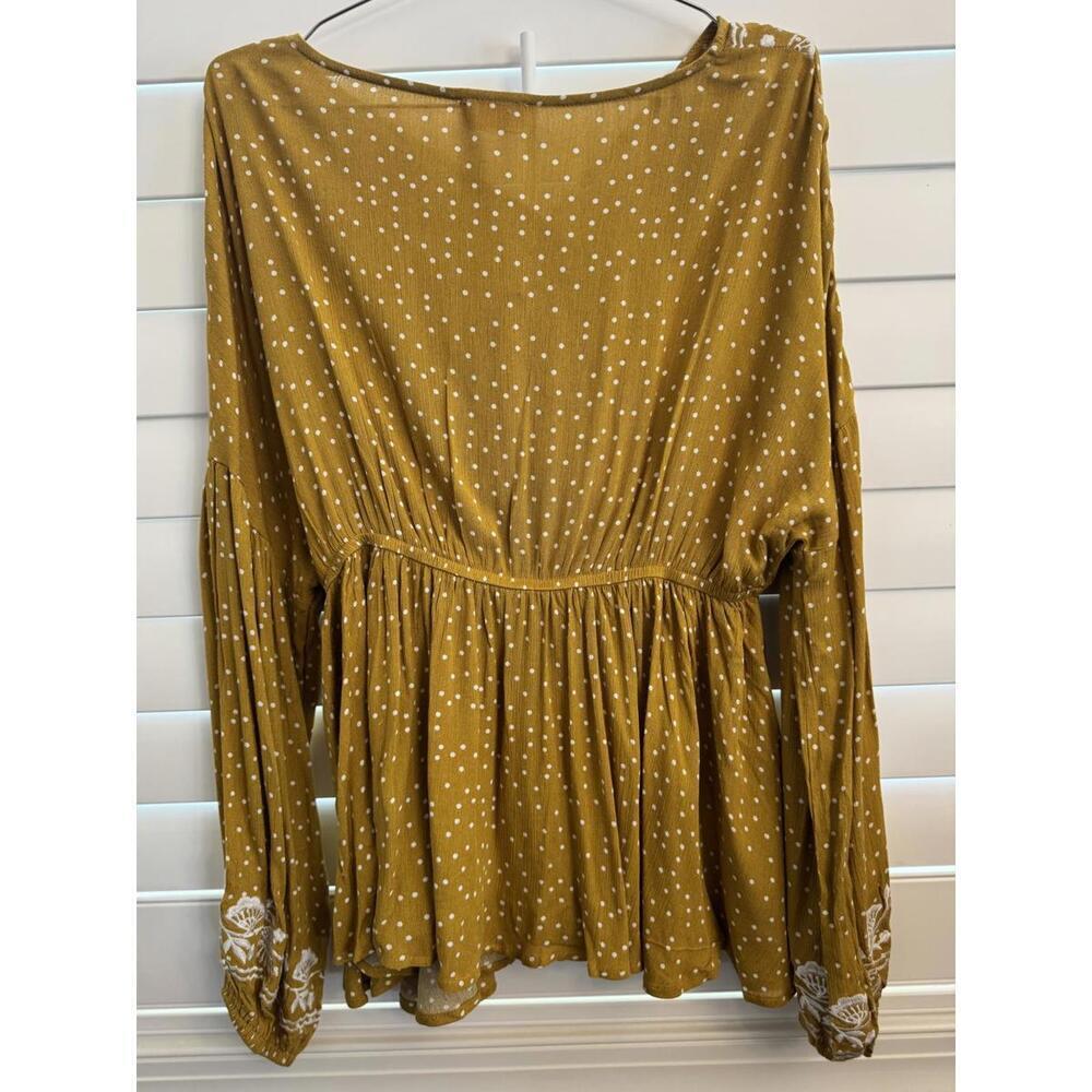 Hailey & Co. embroidered floral peplum blouse size Large - Picture 7 of 7